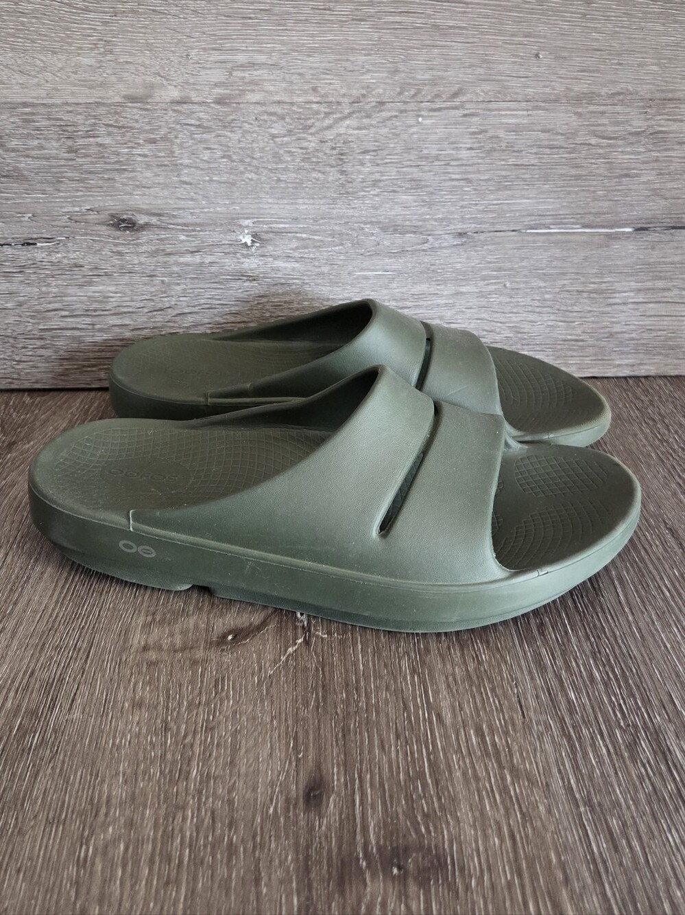 OOFOS OOahh Recovery Slide Sandals - Forest Green / Foliage Size 11